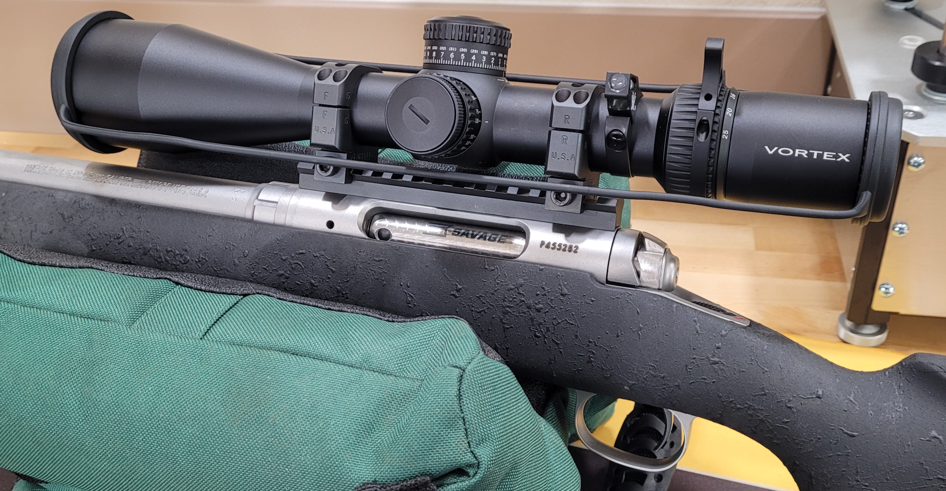 Savage 12 204 LRVP